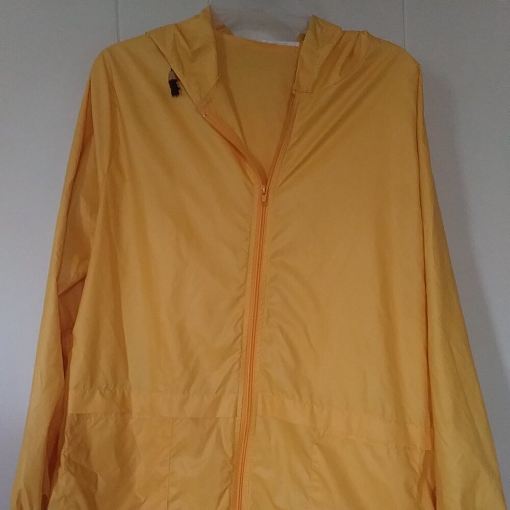 SOTEER Lightweight Buttersoft Jacket With Pockets and a Hood